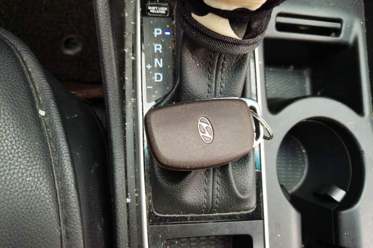 Used Hyundai Tucson 2015 1.6T Dual-Clutch Two-Wheel-Drive Smart Model Vehicle Key