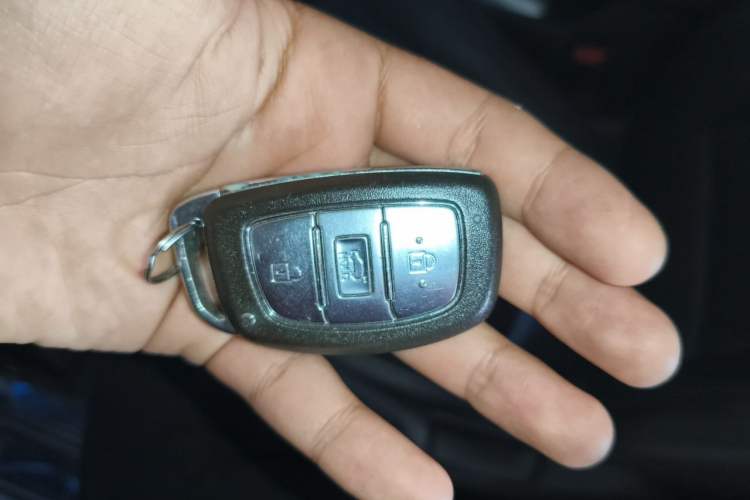 Used Hyundai Tucson 2015 1.6T Dual-Clutch Two-Wheel-Drive Smart Model Vehicle Key