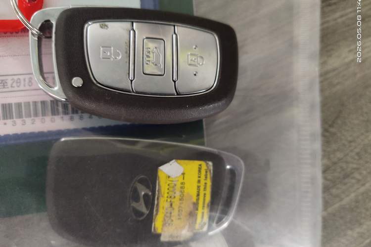 Used Hyundai Tucson 2015 1.6T Dual-Clutch Two-Wheel-Drive Smart Model Vehicle Key