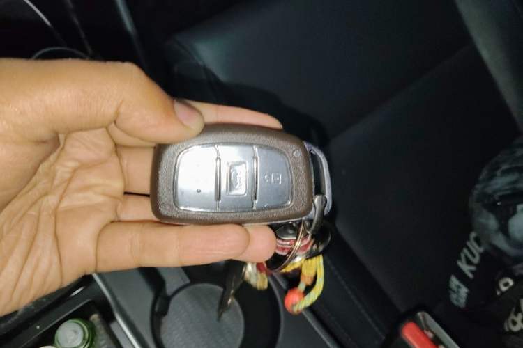 Used Hyundai Tucson 2015 2.0L Automatic Two-Wheel Drive Smart Version Vehicle Key