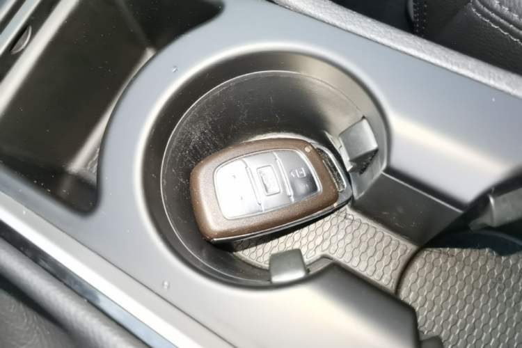 Used Hyundai Tucson 2015 1.6T Dual-Clutch Two-Wheel-Drive Smart Model Vehicle Key