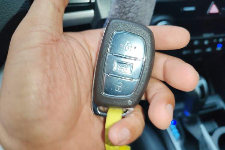Used Hyundai Tucson 2015 1.6T Dual-Clutch Two-Wheel-Drive Smart Model Vehicle Key
