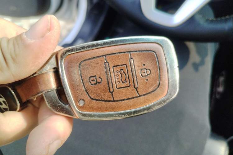 Used Hyundai Tucson 2015 1.6T Dual-Clutch Two-Wheel-Drive Smart Model Vehicle Key