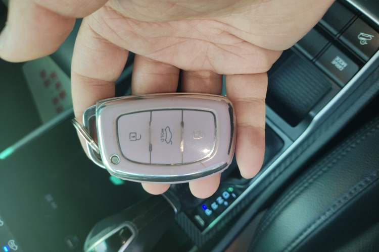 Used Hyundai Tucson 2015 1.6T Dual-Clutch Two-Wheel-Drive Smart Model Vehicle Key
