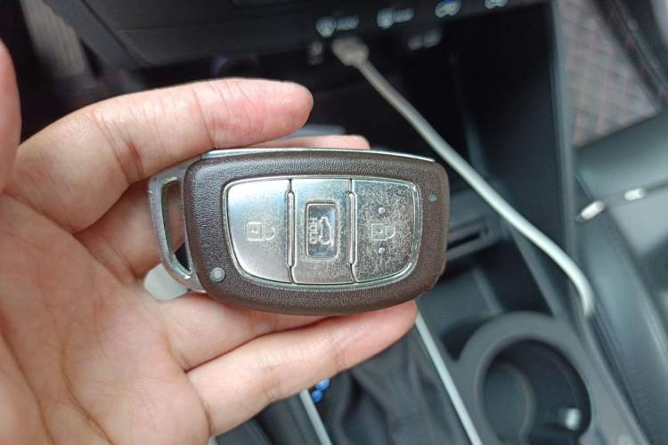 Used Hyundai Tucson 2015 1.6T Dual-Clutch Two-Wheel-Drive Smart Model Vehicle Key