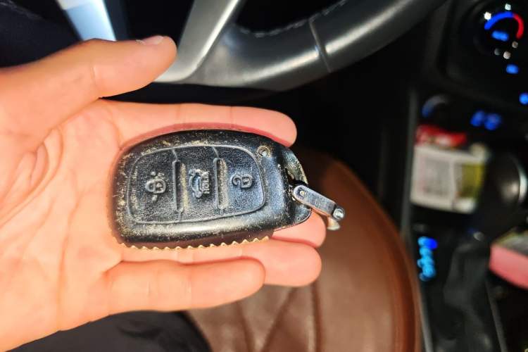 Used Hyundai Tucson 2015 1.6T Dual-Clutch Two-Wheel-Drive Smart Model Vehicle Key