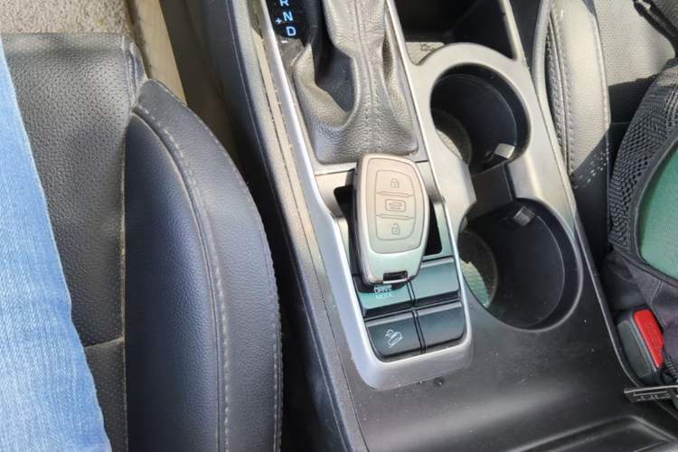Used Hyundai Tucson 2015 1.6T Dual-Clutch Two-Wheel-Drive Smart Model Vehicle Key