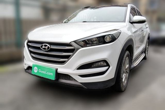 Used Hyundai Tucson 2015 2.0L Automatic Two-Wheel Drive Smart Version