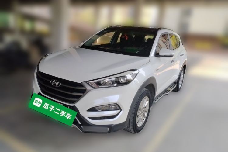 Used Hyundai Tucson 2015 1.6T Dual-Clutch Two-Wheel-Drive Smart Model Guazi used car, China used car export, Used car for sale, Used  cars, Cheapest cars for sale