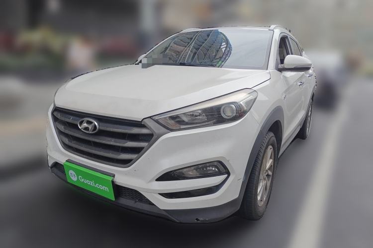 Used Hyundai Tucson 2015 1.6T Dual-Clutch Two-Wheel-Drive Smart Model Guazi used car, China used car export, Used car for sale, Used  cars, Cheapest cars for sale