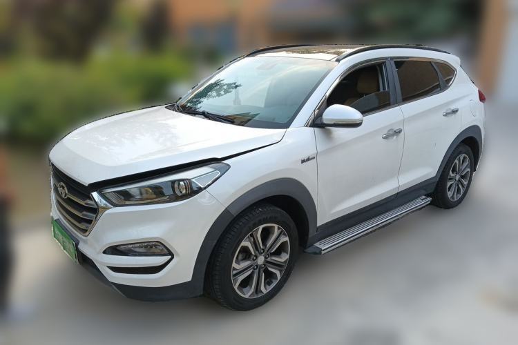 Used Hyundai Tucson 2015 1.6T Dual-Clutch Two-Wheel-Drive Leading Model Guazi used car, China used car export, Used car for sale, Used Hyundai cars, Cheapest cars for sale