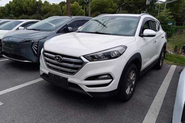 Used Hyundai Tucson 2015 2.0L Automatic Two-Wheel Drive Smart Version