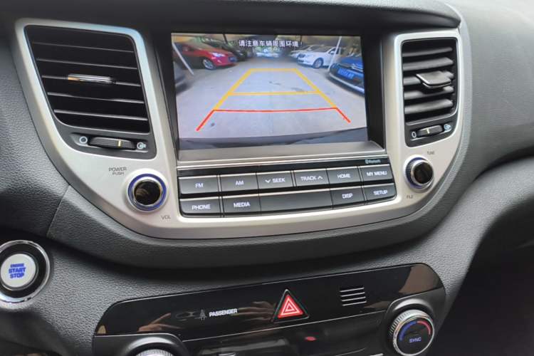 Used Hyundai Tucson 2018 1.6T Dual-Clutch Two-Wheel Drive 15th Anniversary Special Edition Audio And AC Panel