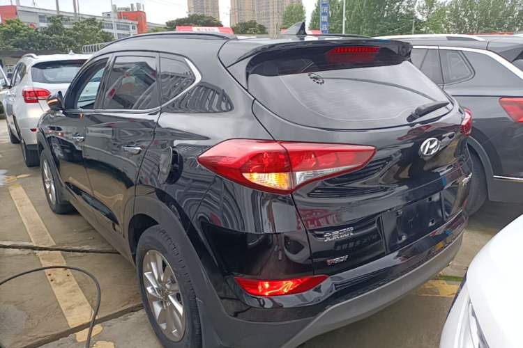 Used Hyundai Tucson 2018 1.6T Dual-Clutch Two-Wheel Drive 15th Anniversary Special Edition Exterior 2