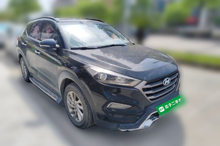 Used Hyundai Tucson 2018 1.6T Dual-Clutch Two-Wheel Drive 15th Anniversary Special Edition Front Right 45 Deg