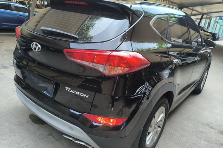 Used Hyundai Tucson 2018 1.6T Dual-Clutch Two-Wheel Drive 15th Anniversary Special Edition Rear Right 45 Deg