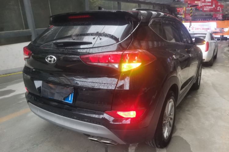 Used Hyundai Tucson 2018 1.6T Dual-Clutch Two-Wheel Drive 15th Anniversary Special Edition Rear Right 45 Deg