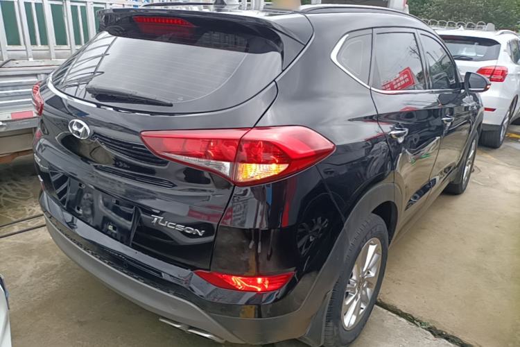 Used Hyundai Tucson 2018 1.6T Dual-Clutch Two-Wheel Drive 15th Anniversary Special Edition Rear Right 45 Deg