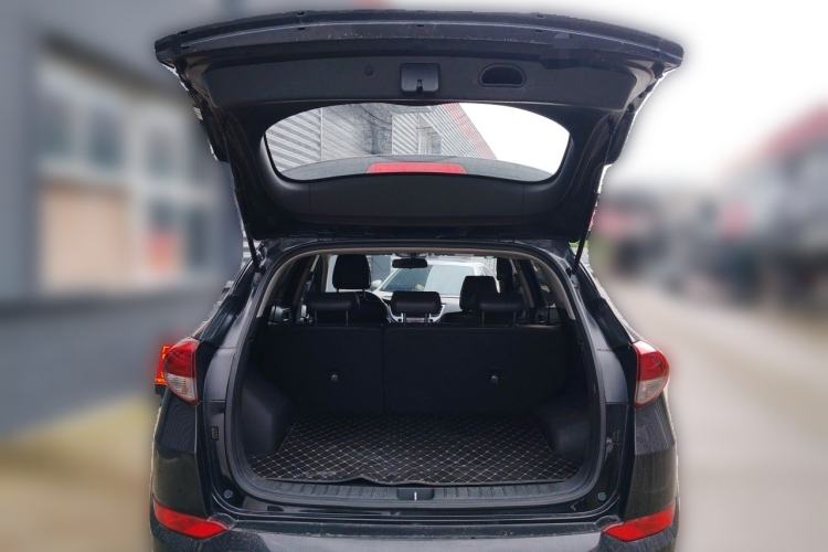 Used Hyundai Tucson 2018 1.6T Dual-Clutch Two-Wheel Drive 15th Anniversary Special Edition Trunk
