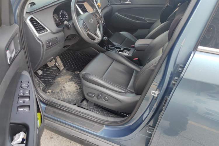 Used Hyundai Tucson 2018 1.6T Dual-Clutch Two-Wheel Drive 15th Anniversary Special Edition Driver Seat