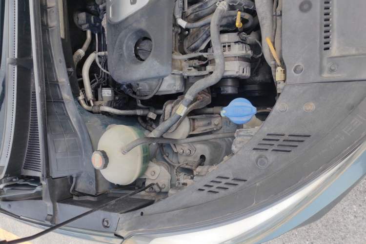 Used Hyundai Tucson 2018 1.6T Dual-Clutch Two-Wheel Drive 15th Anniversary Special Edition Engine Bay Right