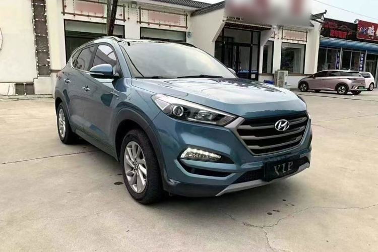 Used Hyundai Tucson 2018 1.6T Dual-Clutch Two-Wheel Drive 15th Anniversary Special Edition Exterior 3