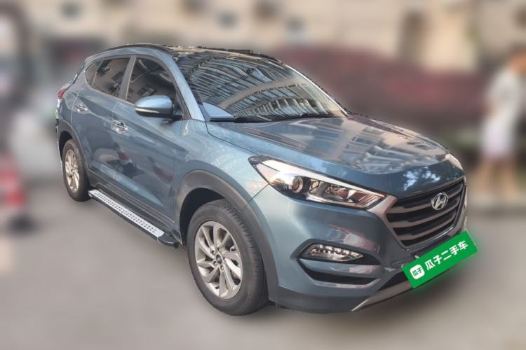 Used Hyundai Tucson 2018 1.6T Dual-Clutch Two-Wheel Drive 15th Anniversary Special Edition Front Right 45 Deg