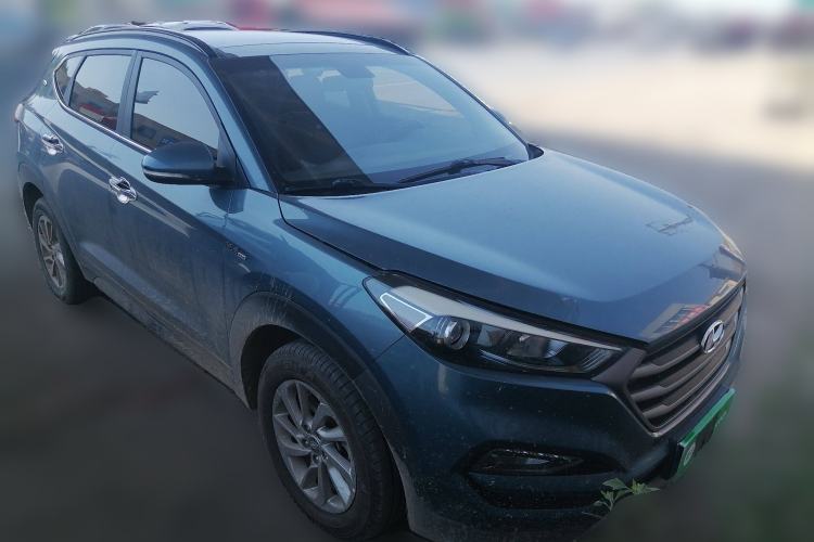 Used Hyundai Tucson 2018 1.6T Dual-Clutch Two-Wheel Drive 15th Anniversary Special Edition Front Right 45 Deg