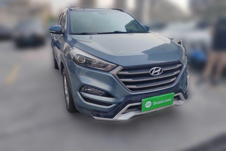 Used Hyundai Tucson 2018 1.6T Dual-Clutch Two-Wheel Drive 15th Anniversary Special Edition Front Right 45 Deg