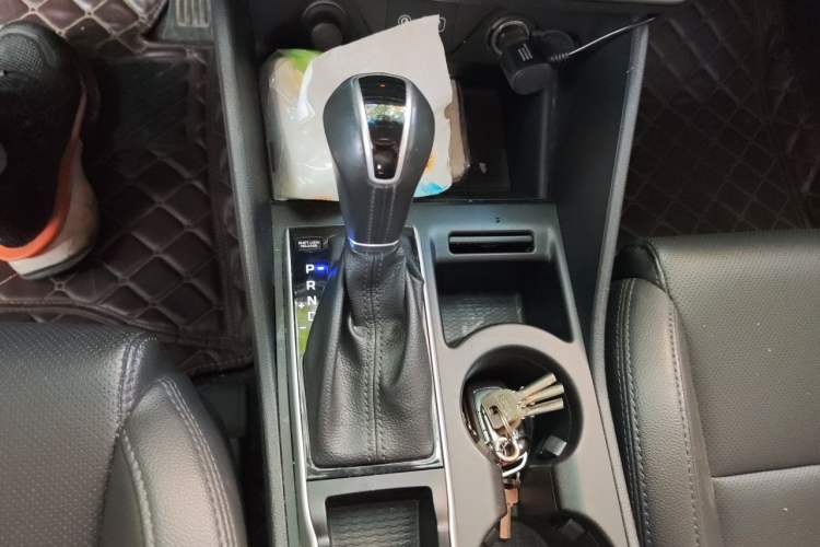 Used Hyundai Tucson 2018 1.6T Dual-Clutch Two-Wheel Drive 15th Anniversary Special Edition Gear Lever