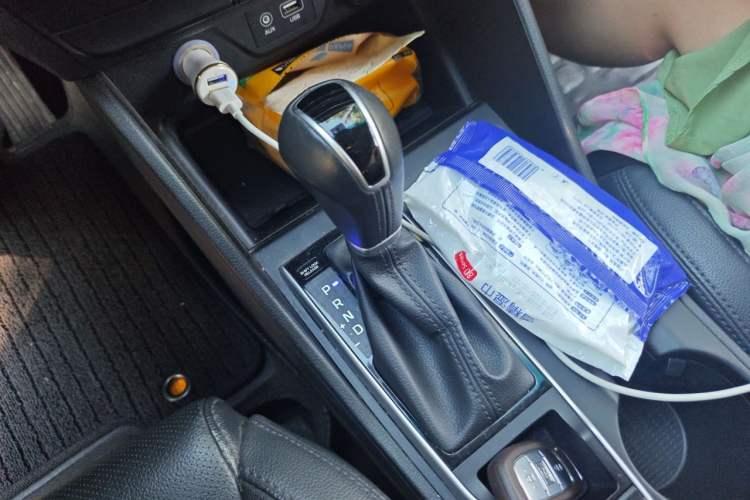 Used Hyundai Tucson 2018 1.6T Dual-Clutch Two-Wheel Drive 15th Anniversary Special Edition Gear Lever