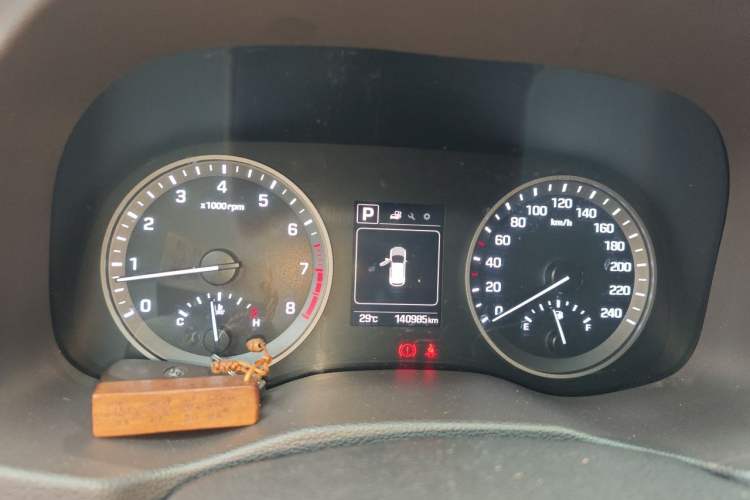 Used Hyundai Tucson 2018 1.6T Dual-Clutch Two-Wheel Drive 15th Anniversary Special Edition Instrument Cluster