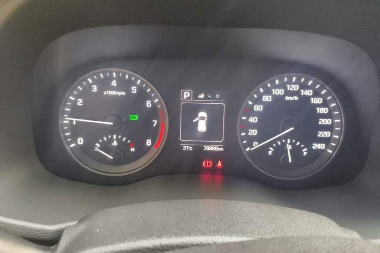 Used Hyundai Tucson 2018 1.6T Dual-Clutch Two-Wheel Drive 15th Anniversary Special Edition Instrument Cluster