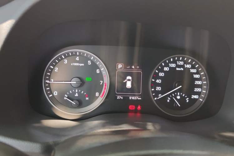 Used Hyundai Tucson 2018 1.6T Dual-Clutch Two-Wheel Drive 15th Anniversary Special Edition Instrument Cluster