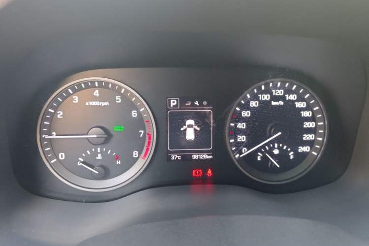 Used Hyundai Tucson 2018 1.6T Dual-Clutch Two-Wheel Drive 15th Anniversary Special Edition Instrument Cluster