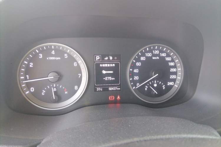 Used Hyundai Tucson 2018 1.6T Dual-Clutch Two-Wheel Drive 15th Anniversary Special Edition Instrument Cluster
