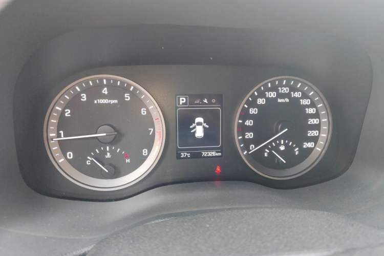 Used Hyundai Tucson 2018 1.6T Dual-Clutch Two-Wheel Drive 15th Anniversary Special Edition Instrument Cluster
