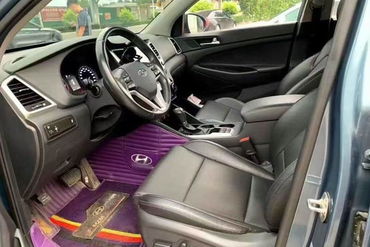 Used Hyundai Tucson 2018 1.6T Dual-Clutch Two-Wheel Drive 15th Anniversary Special Edition Interior 2