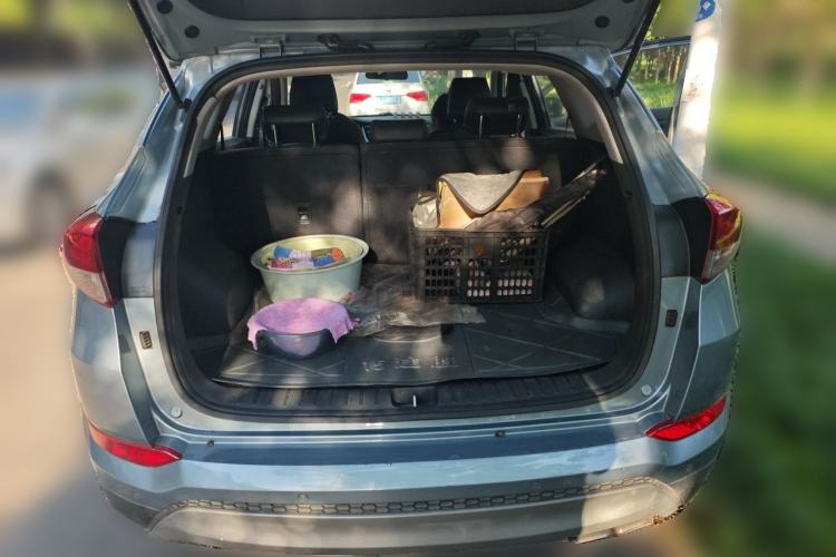 Used Hyundai Tucson 2018 1.6T Dual-Clutch Two-Wheel Drive 15th Anniversary Special Edition Trunk