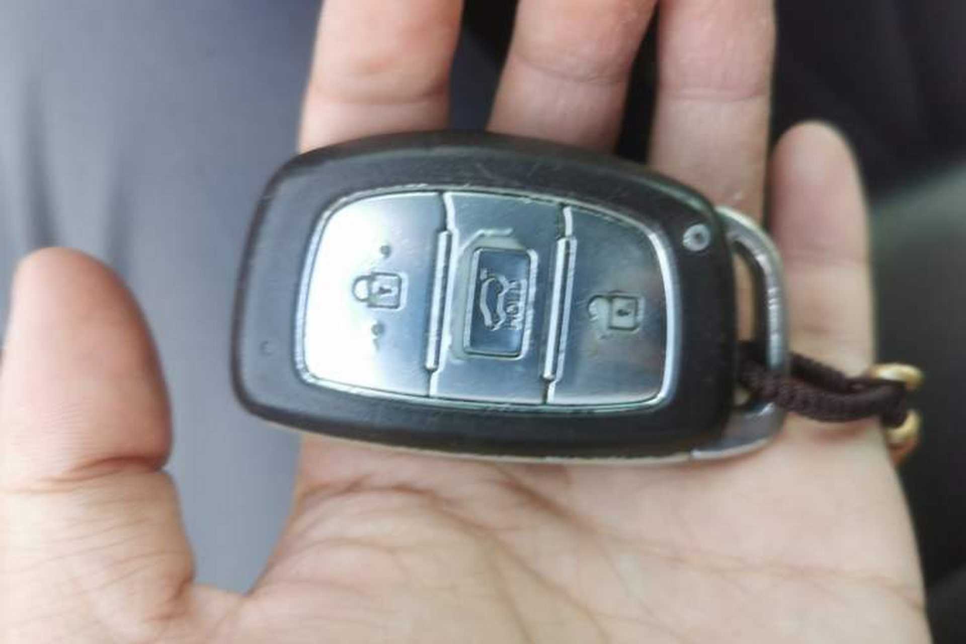 Used Hyundai Tucson 2018 1.6T Dual-Clutch Two-Wheel Drive 15th Anniversary Special Edition Vehicle Key