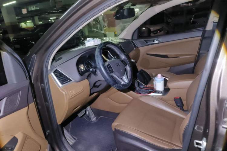 Used Hyundai Tucson 2018 1.6T Dual-Clutch Two-Wheel Drive 15th Anniversary Special Edition Driver Seat