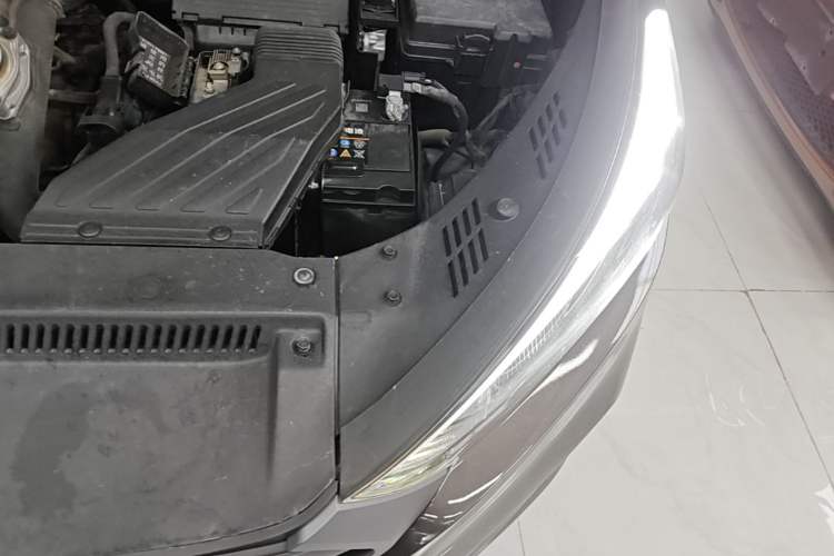 Used Hyundai Tucson 2018 1.6T Dual-Clutch Two-Wheel Drive 15th Anniversary Special Edition Engine Bay Left