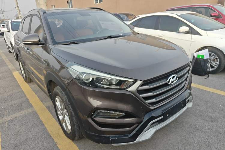 Used Hyundai Tucson 2018 1.6T Dual-Clutch Two-Wheel Drive 15th Anniversary Special Edition Exterior 2