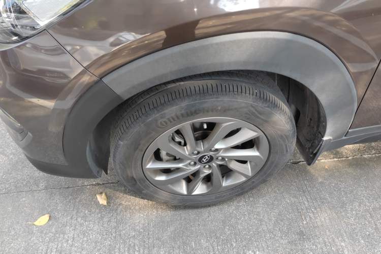 Used Hyundai Tucson 2018 1.6T Dual-Clutch Two-Wheel Drive 15th Anniversary Special Edition Exterior 7