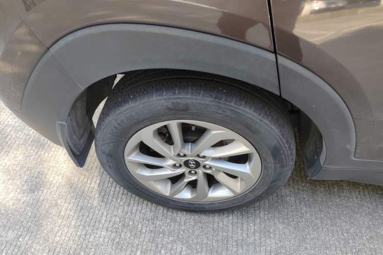 Used Hyundai Tucson 2018 1.6T Dual-Clutch Two-Wheel Drive 15th Anniversary Special Edition Exterior 8