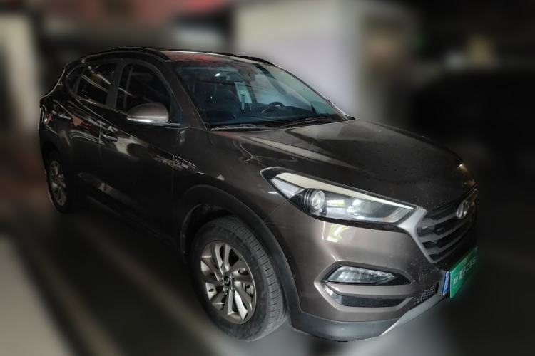 Used Hyundai Tucson 2018 1.6T Dual-Clutch Two-Wheel Drive 15th Anniversary Special Edition Front Right 45 Deg