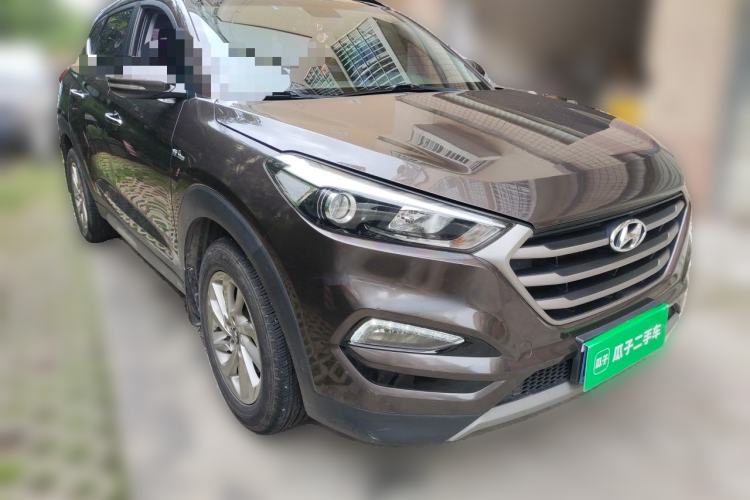Used Hyundai Tucson 2018 1.6T Dual-Clutch Two-Wheel Drive 15th Anniversary Special Edition Front Right 45 Deg