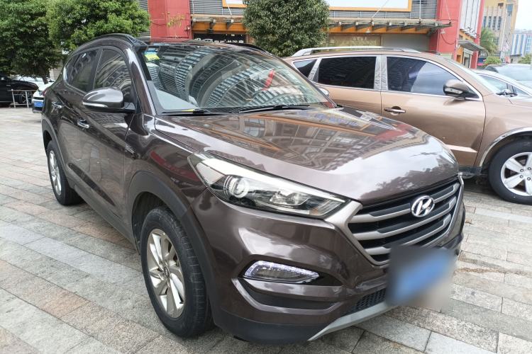 Used Hyundai Tucson 2018 1.6T Dual-Clutch Two-Wheel Drive 15th Anniversary Special Edition Front Right 45 Deg