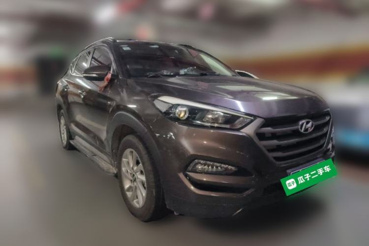 Used Hyundai Tucson 2018 1.6T Dual-Clutch Two-Wheel Drive 15th Anniversary Special Edition Front Right 45 Deg