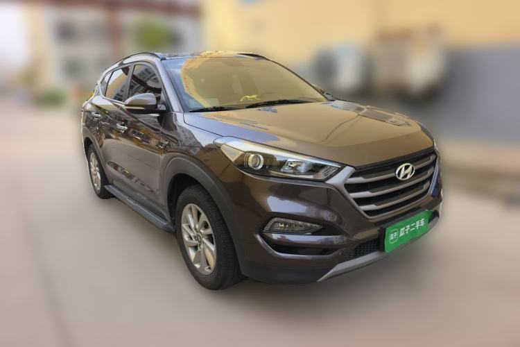 Used Hyundai Tucson 2018 1.6T Dual-Clutch Two-Wheel Drive 15th Anniversary Special Edition Front Right 45 Deg